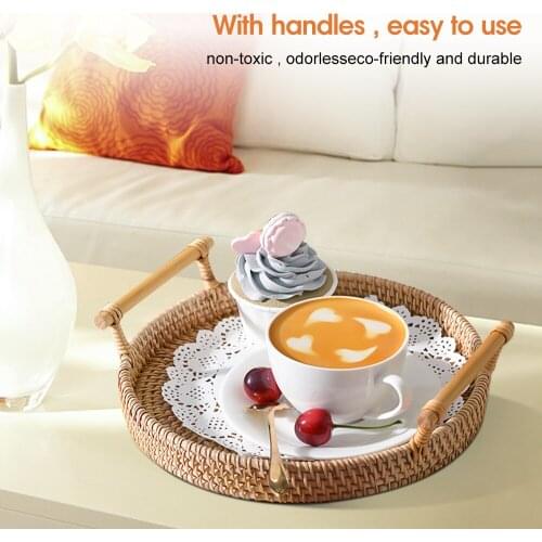 Rattan Handwoven Round Serving Tray Food Storage Plate With Wooden Handles Wicker Basket For Breakfast Drink Fruit Coffee Tea