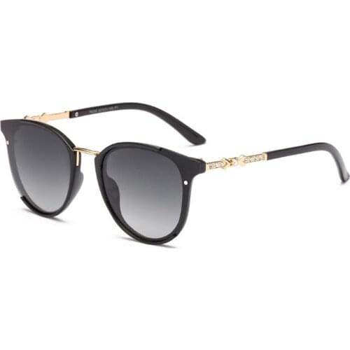 2021 Optical Crystal Frame Design Polarized Sunglasses Ladies Fashion Drive Eyewear Women Brand Sunglasses Travel Fishing