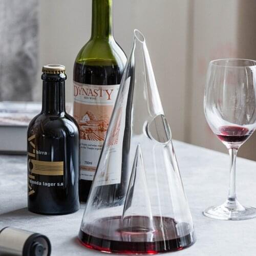 Creative Pyramid Crystal Glass Wine Decanter 350ml/750ml Crystal Red Wine Decanter Handmade for Wine Brandy Whiskey