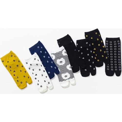 Spring Summer Tabi Toe Socks Thin Cotton Man Deodorant Breathable Figure Jacquard Harajuku Two Fingers Geta Ankle Low Tube Socks