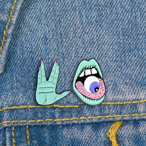 Mouth monster and "V" shaped green palm personality exaggerated brooch suitable for funny personality style clothes jewelry gift