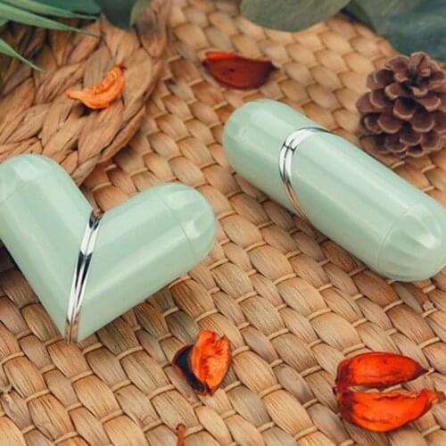 Contact Lenses Case Love Heart Shape Portable Plastic Cosmetic Contact Lenses Storage for Travel