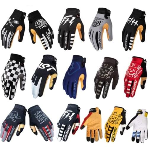 Wholesale new style outdoor sports motorcycle cycling speed reduction gloves men and women protective gloves