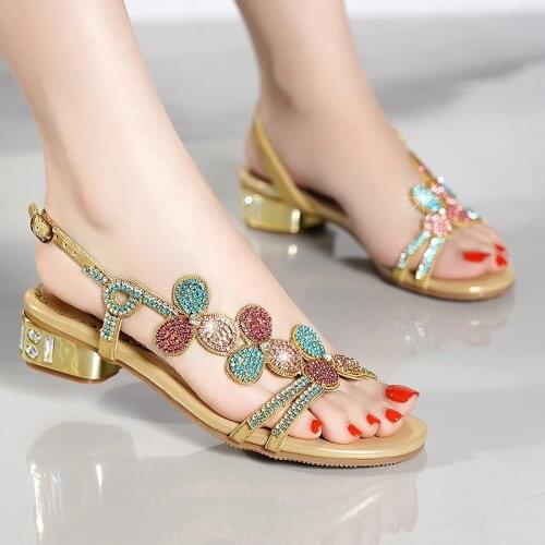 Women Shoes Medium Heel Summer Sandals Women 2021 Fashion Diamond The Crystal Luxury Casual Sexy Open Toe Beach Shoes Big Size