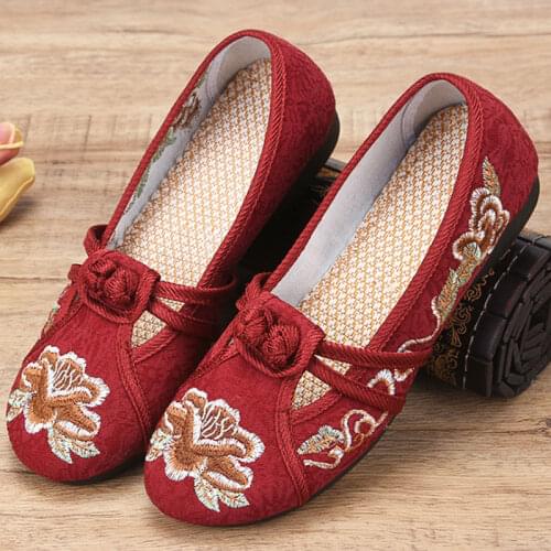 Women Flats Embroidered Vintage Shoes Casual Breathable Elderly Shoes Womens Loafers Ballerina Cosplay Antiquity Women Footwear
