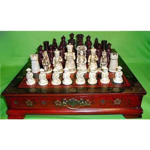 Classic Famous 32 Pieces Chess A Set of Leather Wooden Coffee Table Warriors