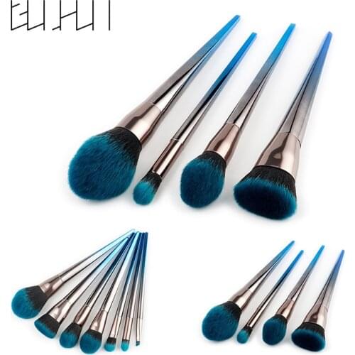 GUJHUI 4/7 Pcs Professional Makeup Brush Set Blue Gradient Flame Eyeshadow Brush Flat Head Nose Brush Nylon Brush Pincel Tools