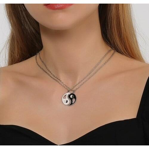 Tai Chi Hollow Pendant Couple Necklace 2 PCS Retro Yin Yang Chinese Simple Black and White Stitching Necklace for Men and Women