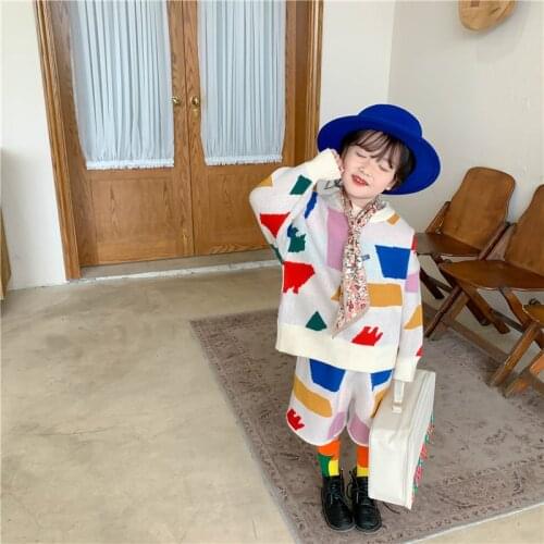 Autumn fashion girls geometric pattern sweater clothes sets children loose soft long sleeve Tops and knee-length pants 2pcs set