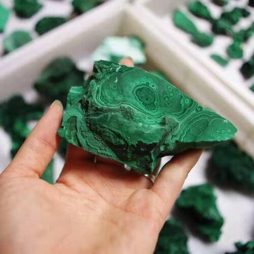 2019 hot 1pcs 400g 100% Natural malachite raw stone natural crystal energy healing wedding decoration aquarium