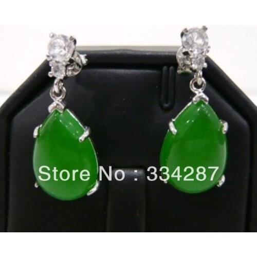 Charming! Green Quartzite stone Earring