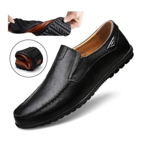 2021 new leather mens casual shoes pea shoes British mens loafers non-slip soft bottom black driving shoes large size 47