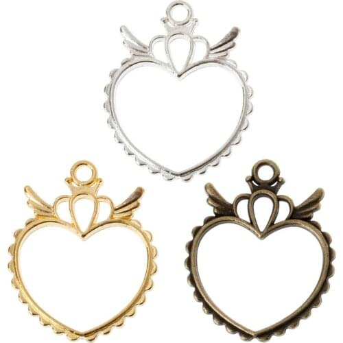 2021 New 5Pcs Hollow Heart Frame Pendant Open Back Bezel UV Resin Jewelry Making
