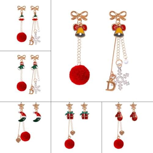 Christmas Ladies Earrings Fashion Classic Pompons Moon Gloves Metal Chain Pendants Retro Holiday Jewelry Accessories Gifts