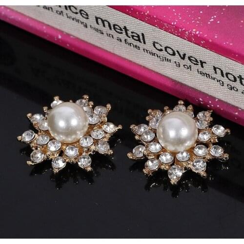 2018New 60Pcs 24mm Pearl Center Alloy Flower Rhinestones Button for DIY Hair Accessories or wedding decoration BD62