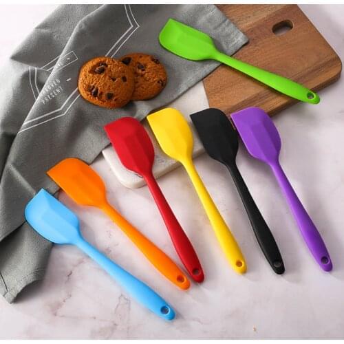 Multifunctional Silicone Scraper Baking Tool Temperature-Resistant Silicone Scraper Cream Cake Scraper Baking Shovel cooking