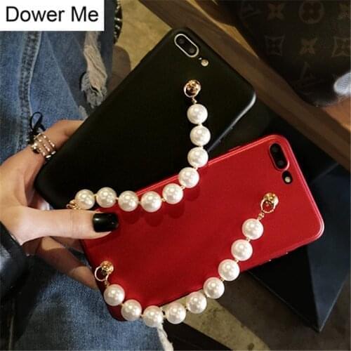 Luxury Fashion Elegant Pearl Hand Chain Soft Case Cover For Iphone 12 Mini 11 Pro XS Max XR X 8 7 6 6S Plus SE 2020
