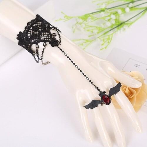 奈森 (首饰) Bracelets With Charms