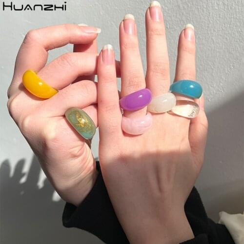 HUANZHI 2021 New Korean Multicolor Acrylic Resin Transparent Geometric Circle Arc Texture Rings for Women Girls Jewelry Gifts