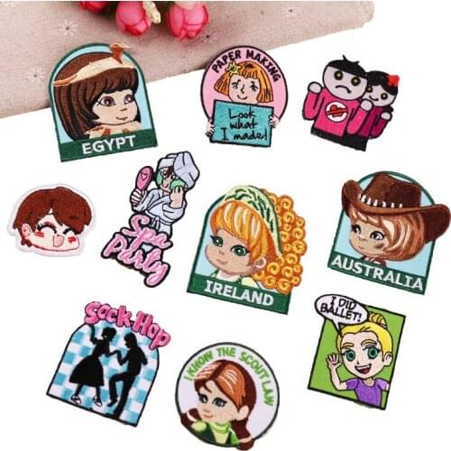 10pcs/lot Round Anime Embroidery Patches Letters Funny Boy Girl Clothing Accessories Heat Transfer Badge Iron Clothes