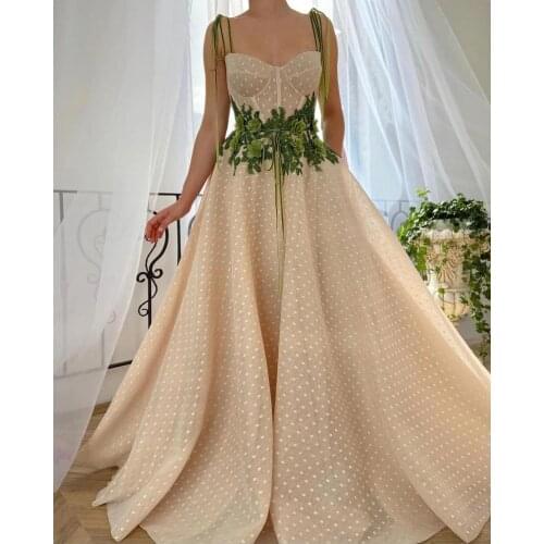 Champagne Long Tulle Prom Dresses 2021 Flowers Appliques Spaghetti Straps Formal Evening Party Dress Robe De Soiree