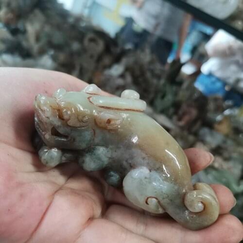 Chinese traditional primitive jade ancient wholesale folk inheritance hand-carved lucky lucky beast Ornaments Pendant keeps safe