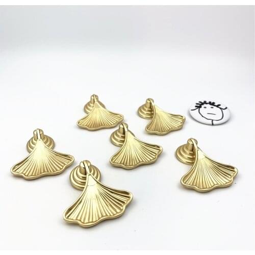 LCH Nordic Style Gingko Leaf Pull Brushed Brass Color Gold Cabinet Knob Door Furniture Handles