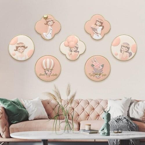 Nordic Style Resin Bouquet Girl Wall Pendant Living Room Bedroom Office Background Wall Decorative Home Decoration Accessories