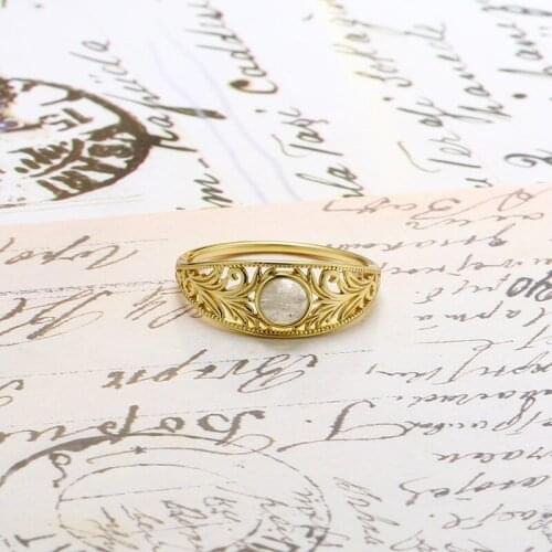 Jewelry style hollowed-out pattern feldspar ring womens court all-match ring rings anel anillos mujer vintage bague femme