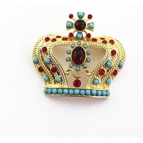 Europe and America exquisite crown pin brooch coat coat pin resin semi-precious stone brooch
