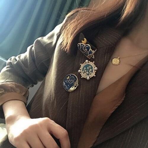 Women Retro Jewelry Van Gogh Enamel Imitation Pearl Texture Brooch Sunflower Oil Painting Cabochon Brooch