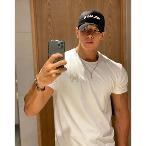 Men Summer Gyms t-Shirt Fitness Bodybuilding Loose Cotton Short Sleeve Workout Male fashion Casual O-Neck Tees Top clothing