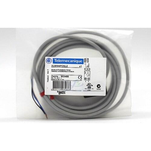 ONE NEW Schneider sensor XUM2APCNL2 Free Shipping
