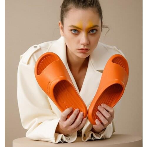 Women Summer Slippers Indoor Comfortable Home Bathing Slippers Men Women Non-slip Home Shoes Couple Slippers