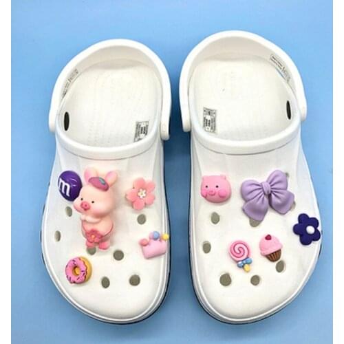 Luxury Cute Croc Charms Designer DIY Fashion Multiple Pig Shoe Charms for Crocs New Brand Bundle Shoe Accessories for Croc JIBZ