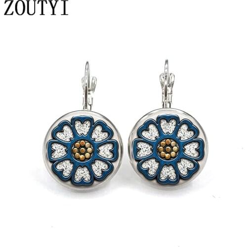 New/Charming Sho Inspired by Avatars latest main air pattern earrings, convex and concave glass ladies earrings