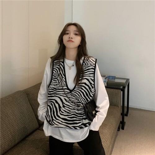 Knitted Sweater Vest Women 2020 Autumn Korean Style Vintage Zebra Striped V Neck Sleeveless Pullover Tank Tops Waistcoat T544