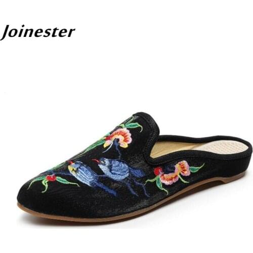Pointed Toe Embroidered Women Slippers Canvas Casual Mules for Ladies Summer Loafers Female Vintage Slides Ethnic Dress Shoes