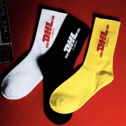 Mens socks high-quality cotton hip-hop style letter printing tide mens mens fashion sports basketball skateboard street socks