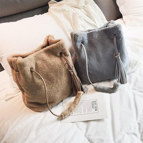 Famous Brand Designer Women Messenger Bags Fashion new autumn and winter bucket bag Fringed plush shoulder bag #30