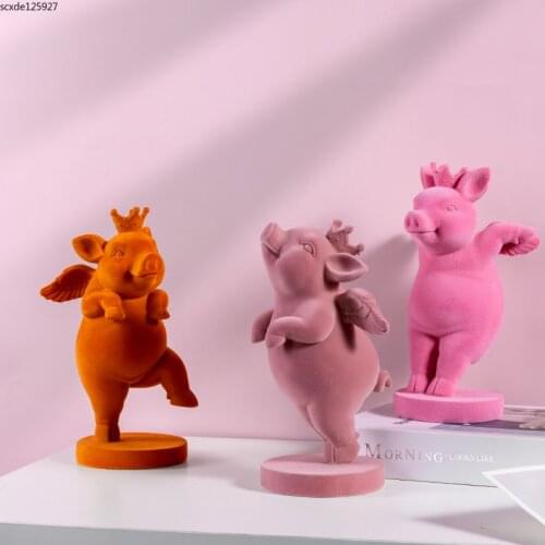 Cute Flocking Little Flying Pig Creative Resin Animal Figurines Handicraft Living Room Desktop Small Objects Ornaments Home Deco