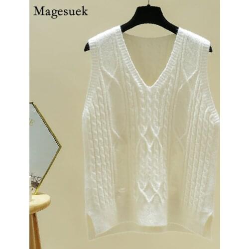 Autumn And Winter 2021 Knitted Sweater Vest Women Sleeveless Solid Loose Pullovers Sweaters Hollow Out V-neck Knit Vests 16055