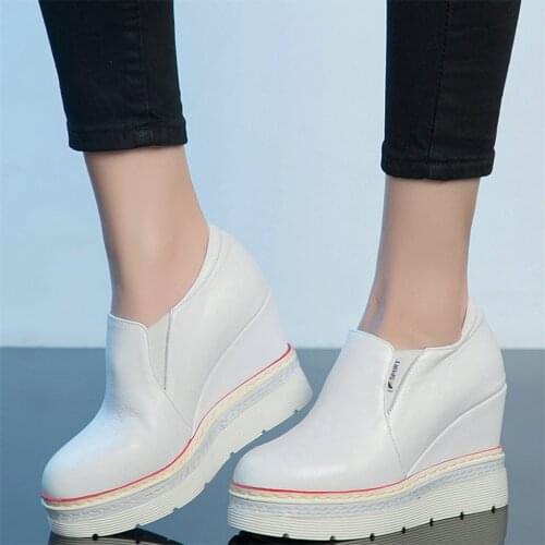 Fashion Sneakers Women Slip On Genuine Leather Chunky High Heels Ankle Boots Female Round Toe Platform Oxfords Shoe Casual Shoes