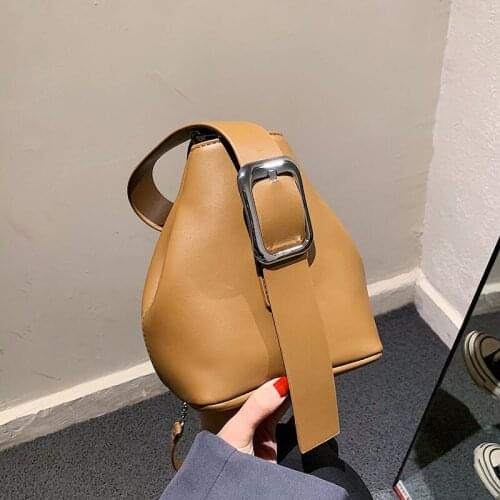 Triangle Shape PU Leather Mini Crossbody Bags with Short Handle for Women 2021 Winter Cool Chain Shoulder Bag Handbags Purses