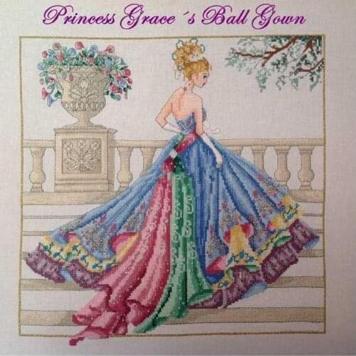Gold Collection Beautiful Counted Cross Stitch Kit Princess Prom Dress Girl with flowers