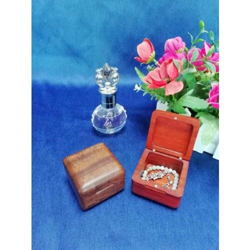 High quality Magnetic Ring box Jewelry box The whole wood is carved and polished by hand Ring jewelry storage box