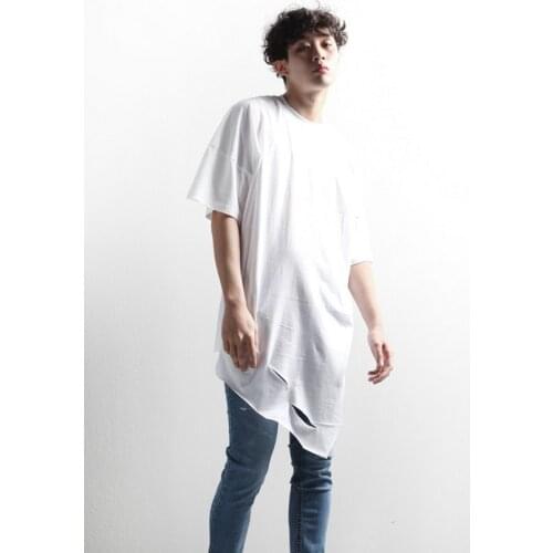 Trendy mens top Korean summer irregular cut and worn-out T-shirt with round neck and short sleeve and loose and versatile hem