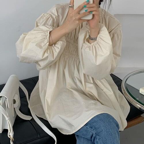 Blouse 2021 Autumn New Japanese Style Retro Fashion Loose Solid Color Folds Round Neck Puff Sleeve Casual Simplicity Shirt