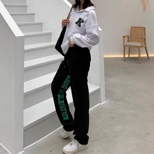 UVRCOS Women's Jeans With Embroidery