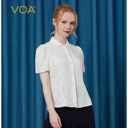 VOA Silk Jacquard Doll Collar Single Row Pearl Button Bubble Short Sleeve Unilateral Lace Stitching Pure OL White Shirt BE58